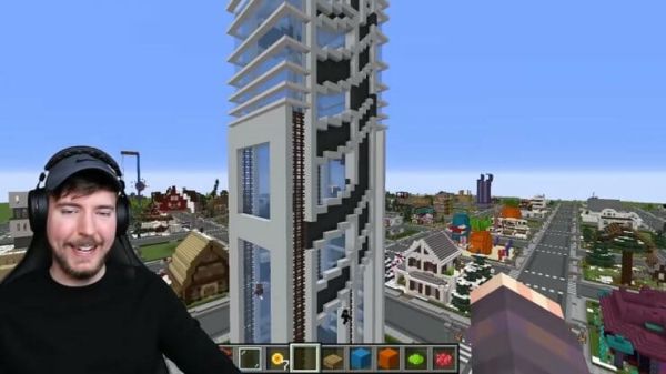 MrBeast Pays $16,000 to Build Him a Minecraft House